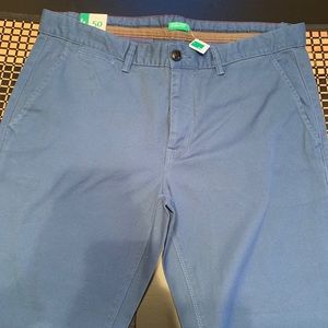 Bought in Europe without trying on.  Too small